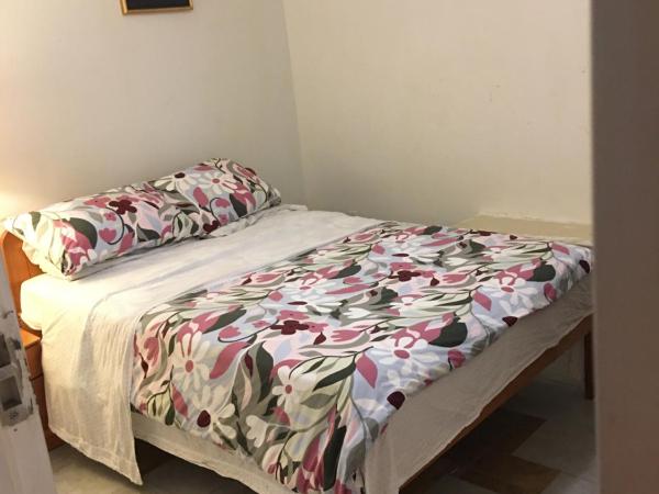 Linda guesthouse : photo 3 de la chambre chambre double avec toilettes communes