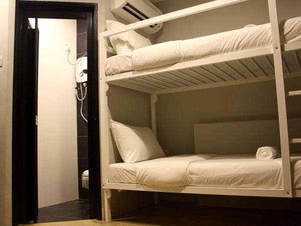 Vio Hotel : photo 3 de la chambre chambre avec lits superposés