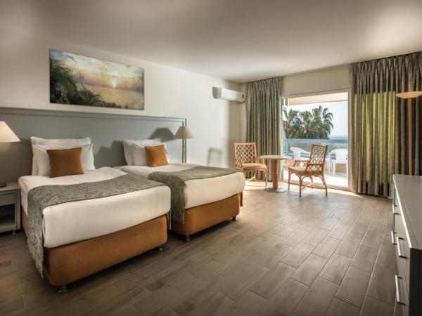 The Grand Blue Sky International - All Inclusive : photo 3 de la chambre chambre double ou lits jumeaux - vue sur mer