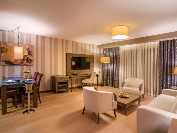 The Grand Blue Sky International - All Inclusive : photo 2 de la chambre grande suite