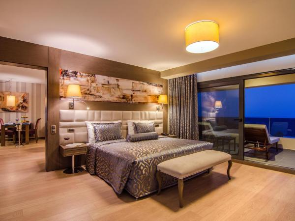 The Grand Blue Sky International - All Inclusive : photo 4 de la chambre grande suite