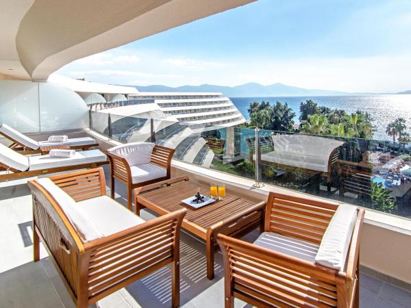 The Grand Blue Sky International - All Inclusive : photo 5 de la chambre grande suite