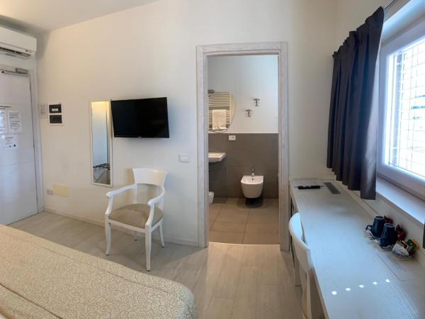 Nuova Opera Rooms : photo 8 de la chambre chambre double ou lits jumeaux - vue sur ville