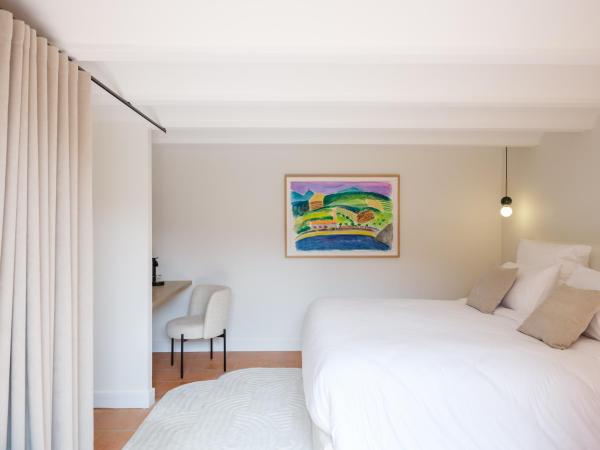 Maison Nova - Boutique Hôtel & Spa : photo 1 de la chambre paulilles - chambre double avec jardin privé et baignoire d'hydromassage