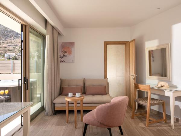 Lofos Apartments : photo 2 de la chambre suite junior