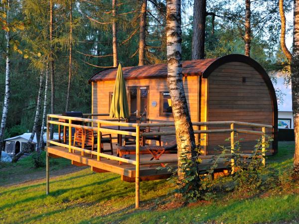 Ferienparadies Natterer See : photo 3 de la chambre lodge en bois familial 