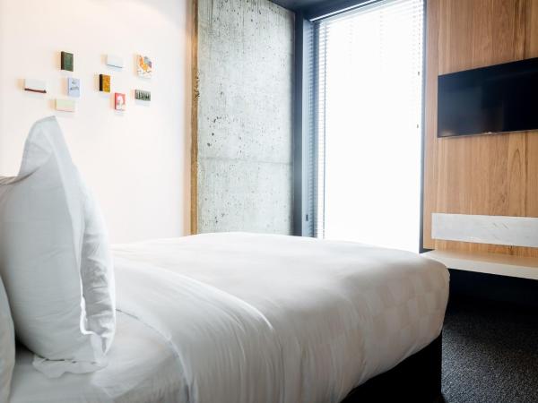 Alt Hotel Winnipeg : photo 1 de la chambre chambre lit queen-size