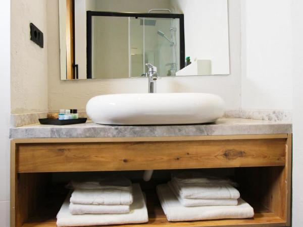 Beşiktas konuk otel : photo 4 de la chambre chambre lits jumeaux