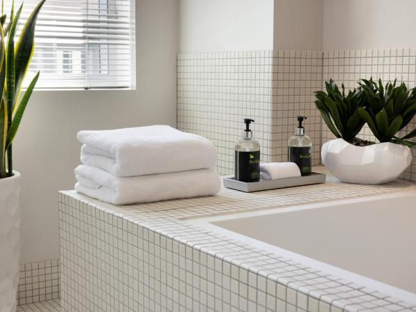 The Delphi Hotel : photo 1 de la chambre suite delphi ada