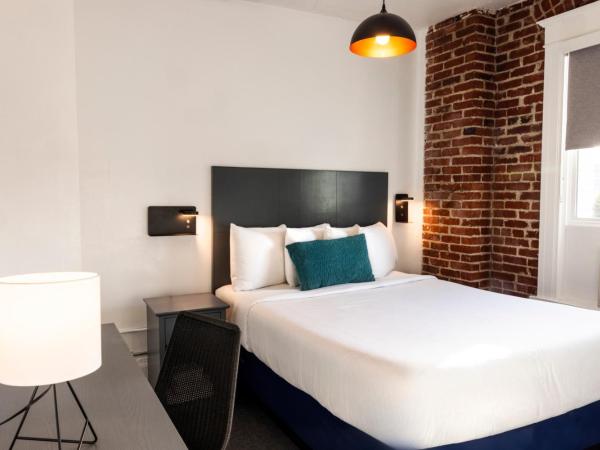 American Hotel : photo 3 de la chambre suite 1 chambre avec salle de bains commune