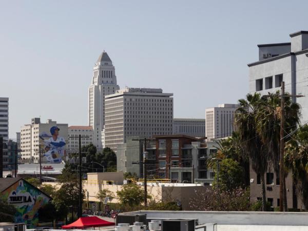 American Hotel : photo 3 de la chambre chambre lit queen-size avec salle de bains commune