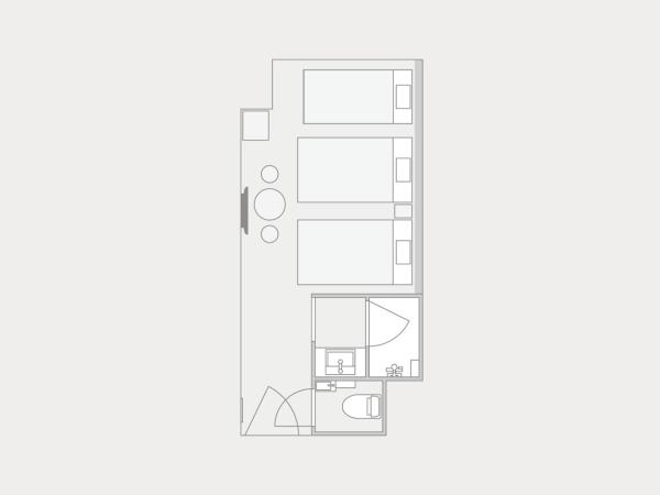 karaksa hotel grande Shin-Osaka Tower : photo 9 de la chambre chambre lits jumeaux avec lit d'appoint - non-fumeurs