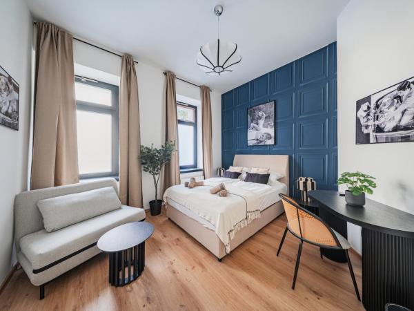 RIVÉ by Home1 : photo 1 de la chambre chambre triple avec salle de bains commune