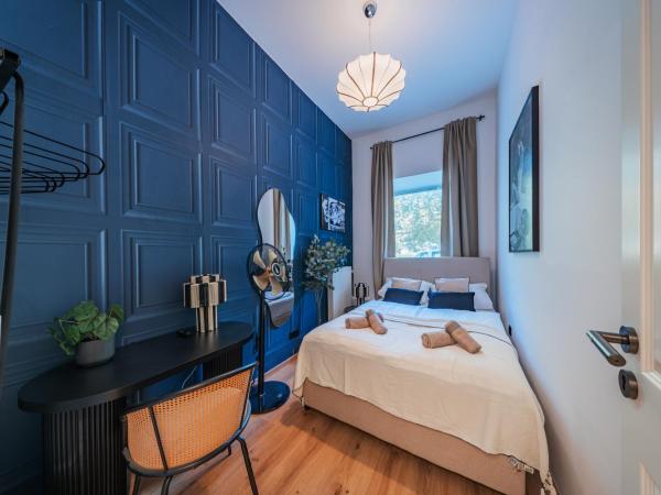 RIVÉ by Home1 : photo 2 de la chambre chambre lits jumeaux avec salle de bains commune