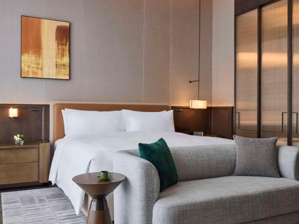 Conrad Chongqing : photo 2 de la chambre chambre lit king-size deluxe - vue sur ville