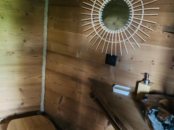 Cabane dans les Arbres de Valmo'Insolite : photo 3 de la chambre tente