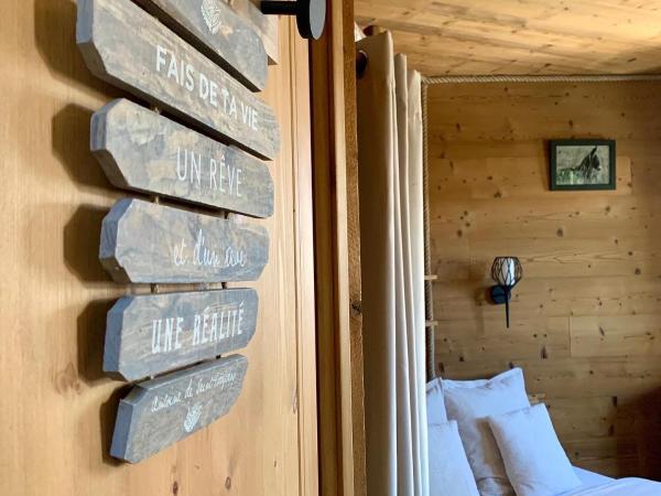 Cabane dans les Arbres de Valmo'Insolite : photo 8 de la chambre tente