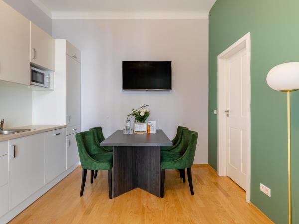 numa I Strauss Apartments : photo 5 de la chambre 2 bedroom apartment with balcony