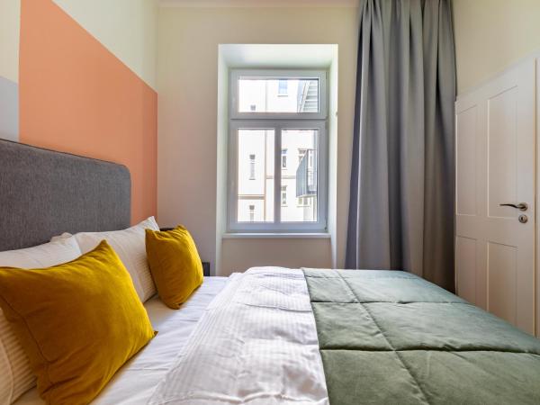 numa I Strauss Apartments : photo 1 de la chambre 2 bedroom apartment with balcony