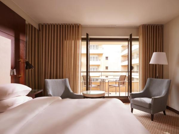 Hyatt Regency Nice Palais de la Méditerranée : photo 1 de la chambre chambre lit king-size
