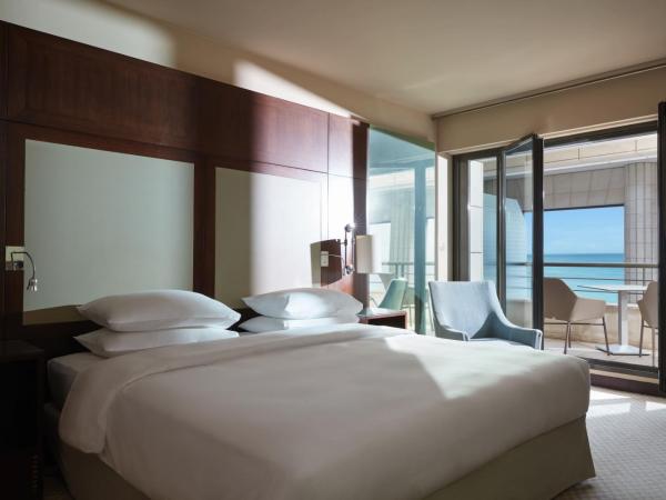 Hyatt Regency Nice Palais de la Méditerranée : photo 3 de la chambre chambre lit king-size - vue sur mer