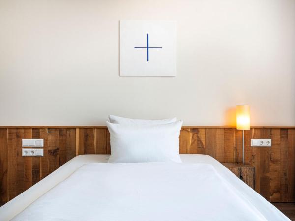 mainhaus Stadthotel Frankfurt : photo 2 de la chambre chambre simple affaires - vue sur cour