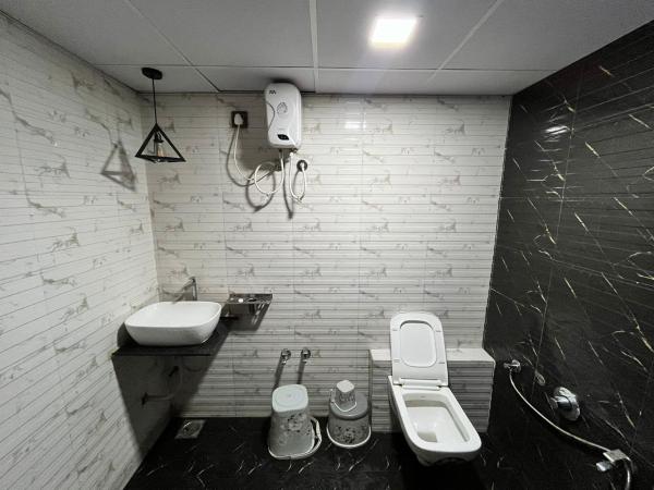 Hotel The Grand : photo 3 de la chambre chambre double standard