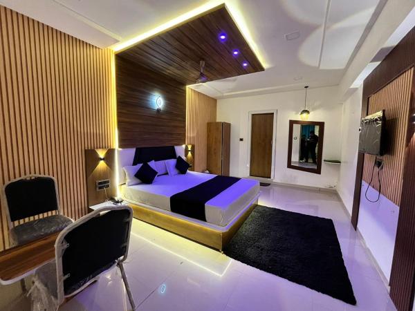 Hotel The Grand : photo 3 de la chambre suite junior