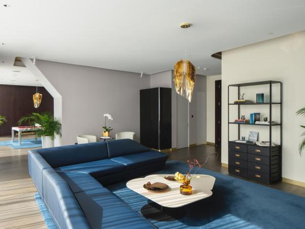 ME Dubai by Meliá : photo 3 de la chambre suite 2 chambres ultimate me + avec salon et jacuzzi