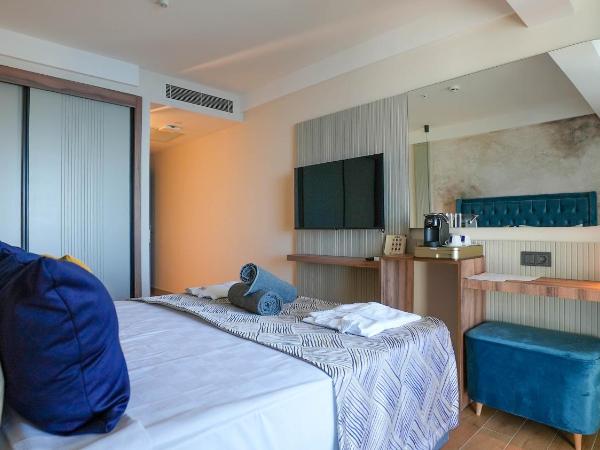 Ada Port Hotel Adults Only : photo 4 de la chambre chambre double - vue sur jardin
