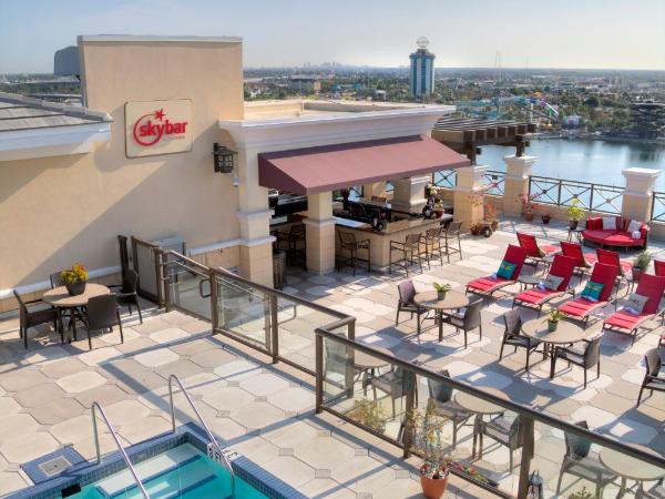 Plaza Suites On International Drive Near Universal Studios : photo 9 de la chambre suite 1 chambre lit king-size sans frais de service - accès à l’Étage club