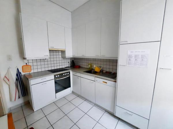 Ampie camere Locarno : photo 6 de la chambre chambre lits jumeaux spacieuse