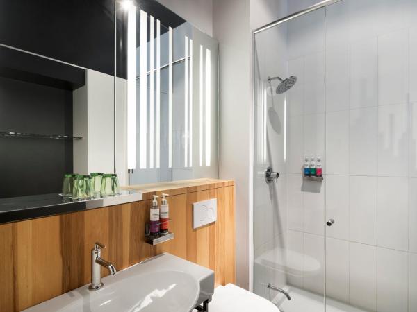 Alt Hotel Winnipeg : photo 5 de la chambre chambre lit queen-size