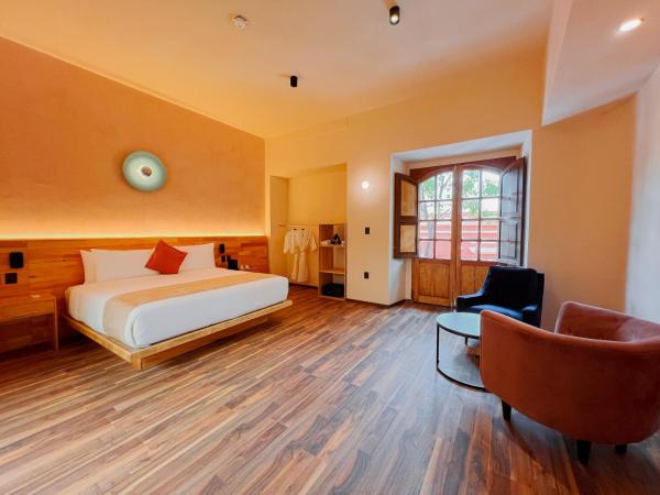 Sauvé Casa Boutique : photo 1 de la chambre suite avec balcon