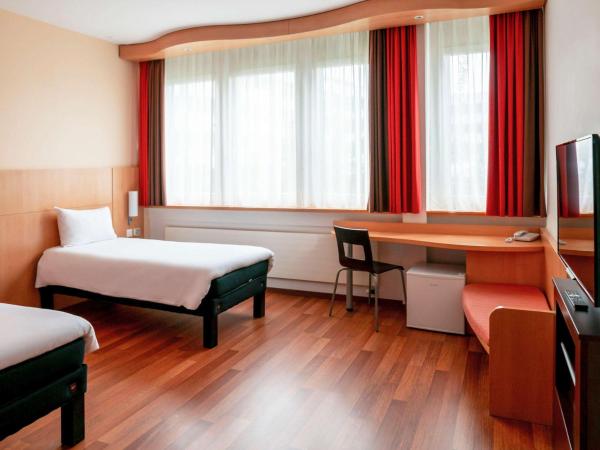 ibis Luzern Kriens : photo 4 de la chambre chambre lits jumeaux