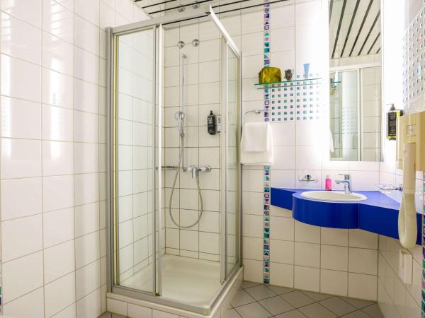 ibis Luzern Kriens : photo 5 de la chambre chambre double standard
