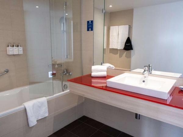 Park Inn by Radisson Linz : photo 9 de la chambre chambre standard - Étage supérieur