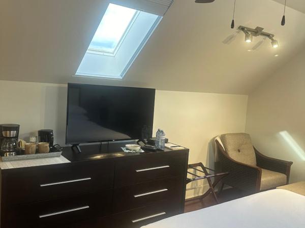 Upper Room in the Mission : photo 4 de la chambre chambre lit queen-size