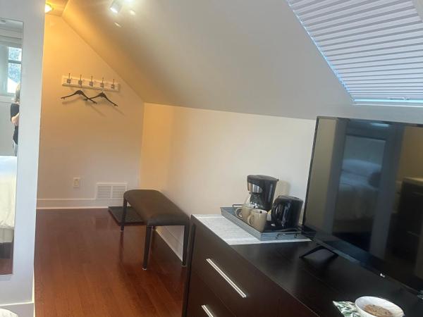 Upper Room in the Mission : photo 5 de la chambre chambre lit queen-size