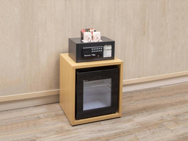 MOXY Osaka Honmachi by Marriott : photo 6 de la chambre secret base queen, 19sqm, guest room, 1 queen, no view