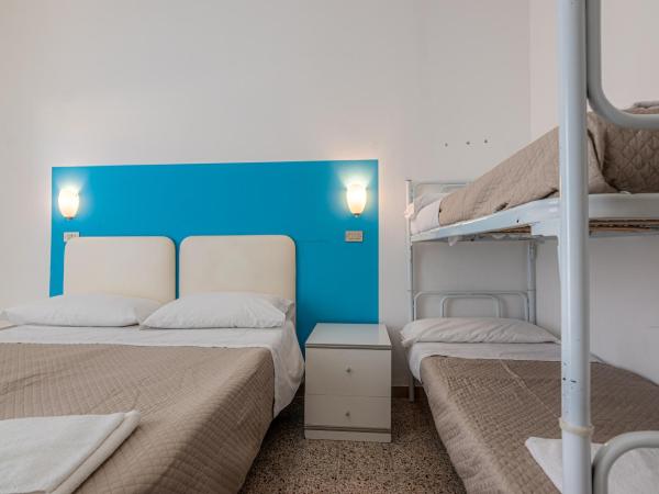 Hotel Serafini : photo 2 de la chambre chambre quadruple