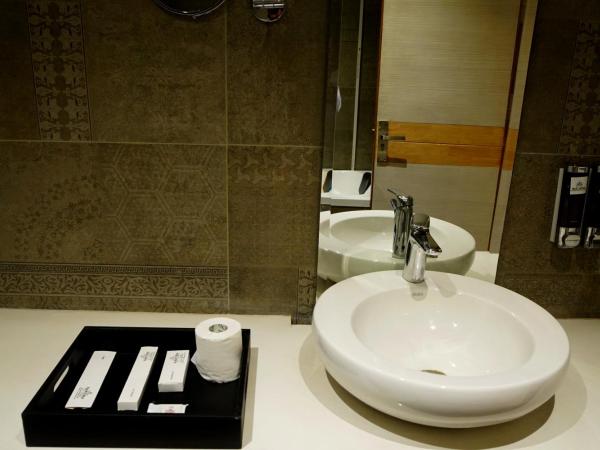 Hotel Sakura Gold : photo 1 de la chambre chambre lit king-size