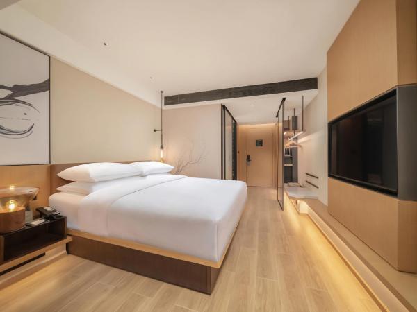 Fairfield by Marriott Shenzhen Dameisha : photo 3 de la chambre chambre lit king-size standard