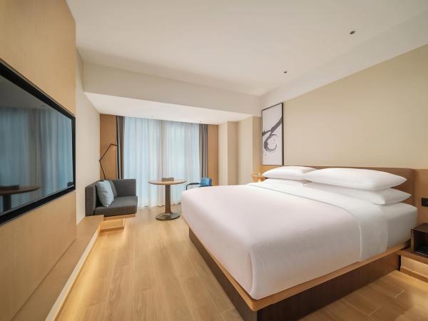 Fairfield by Marriott Shenzhen Dameisha : photo 2 de la chambre chambre lit king-size standard