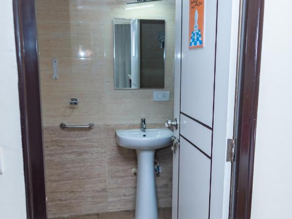 Ishwerya Suites : photo 7 de la chambre chambre lit king-size deluxe