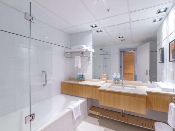 Novotel Sydney Darling Harbour : photo 2 de la chambre chambre supérieure lit queen-size