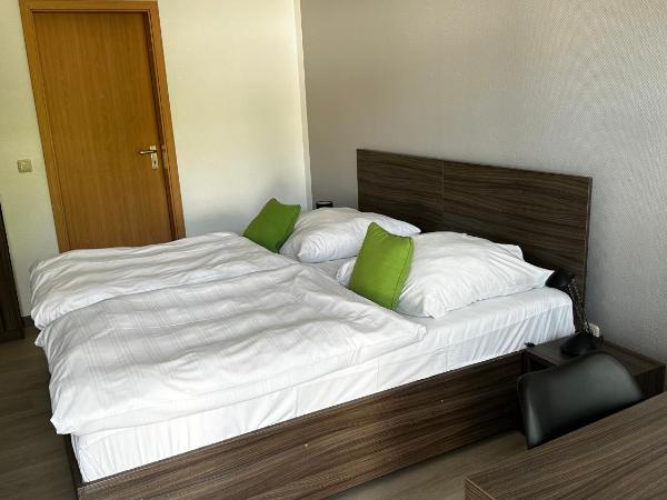 Messe Motel Laatzen : photo 4 de la chambre chambre double
