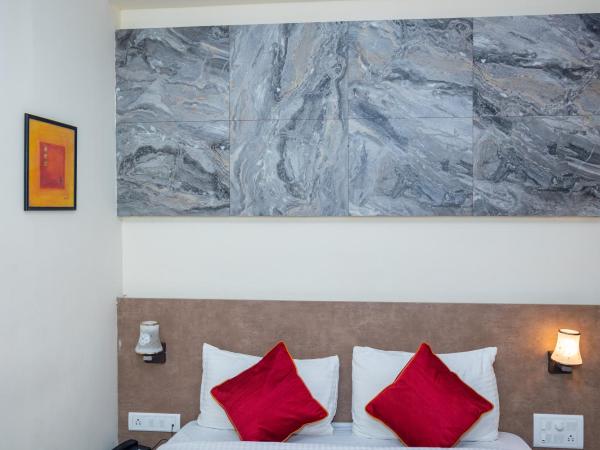 Ishwerya Suites : photo 2 de la chambre chambre double Économique