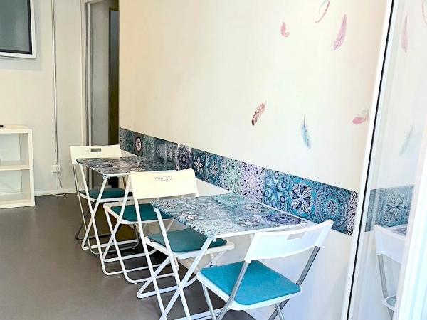 BNB near Brandenburg Gate - Rooms & Apartments : photo 6 de la chambre chambre double avec salle de bains commune