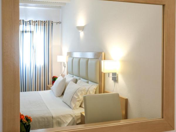 Petinaros Hotel : photo 1 de la chambre chambre double ou lits jumeaux Économique